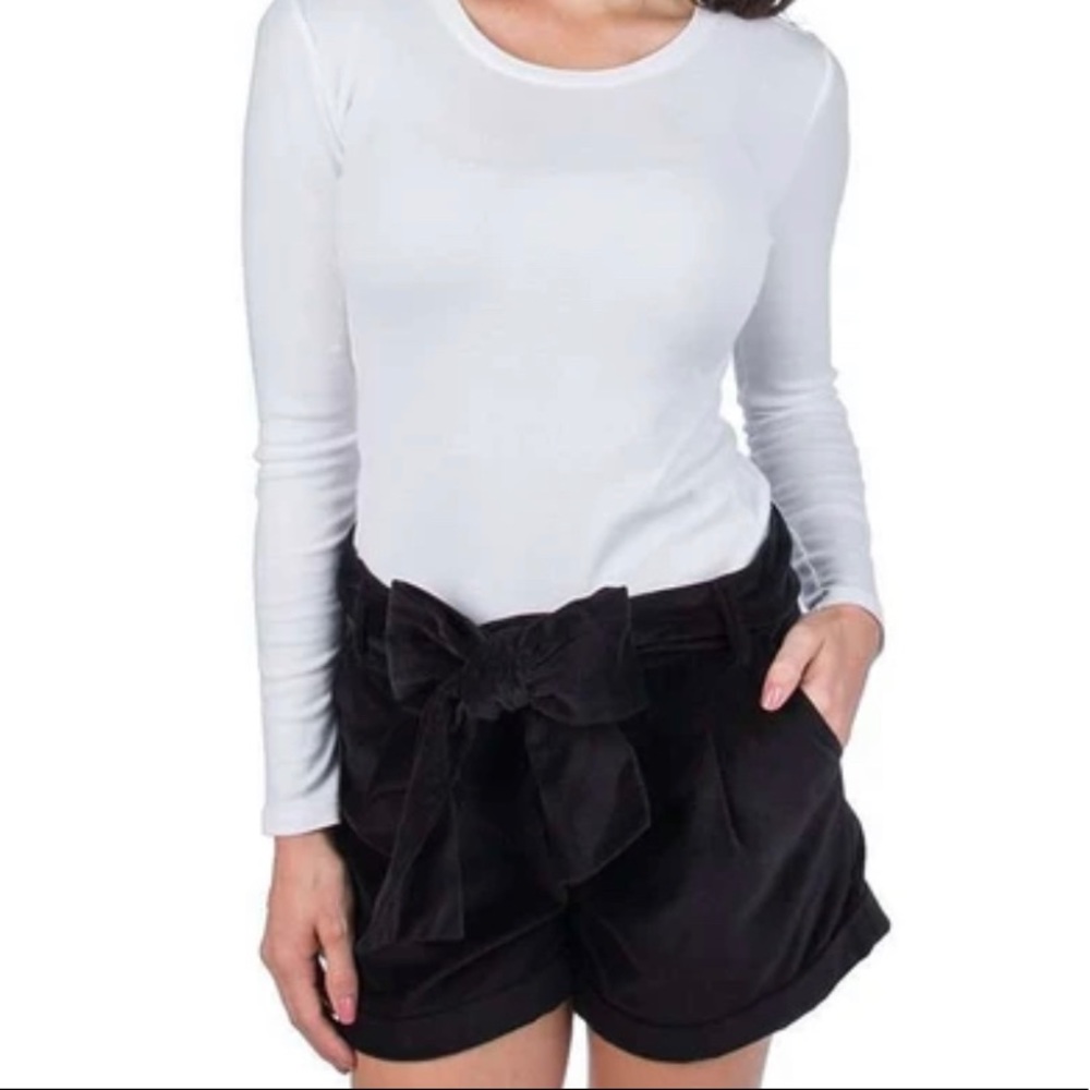 NWT Lauren James Velvet Bow Shorts